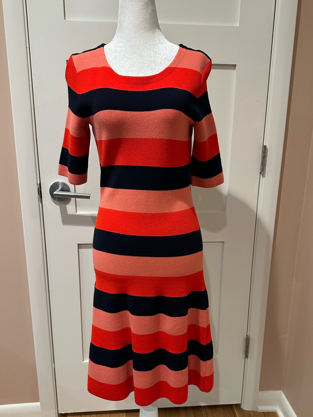 Ann Taylor size XS stretch knit sweater dress in bold stripes